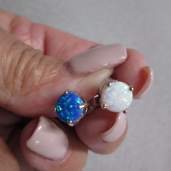 Dainty OPAL Stud Earrings> 925 Sterling > Choice of Blue or White Opal - Picture 5 of 5